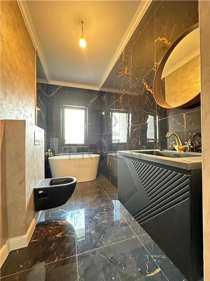 Duplex cu 4 camere cu Canalizare în Giroc