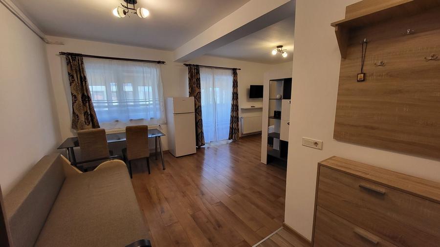 Garsonieră decomandată în Trivale