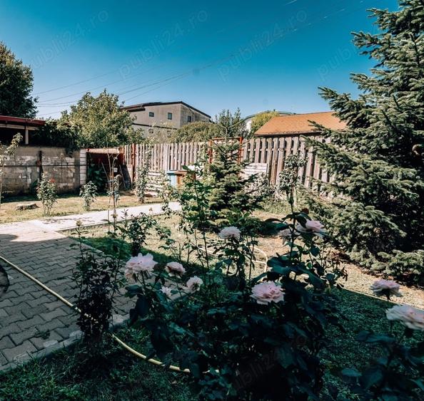 Casă cu 5 camere cu Teren 500 Mp în Sisești