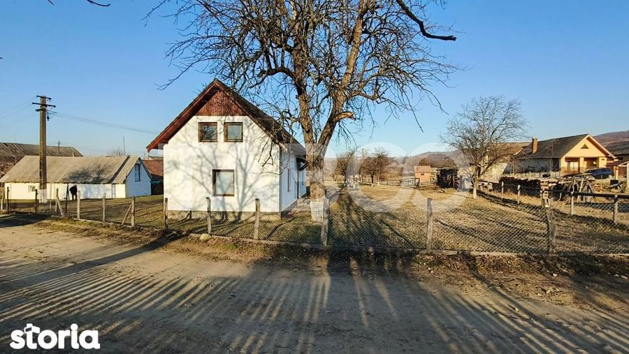 Casă cu 3 camere cu Teren 123 Mp în Pianu