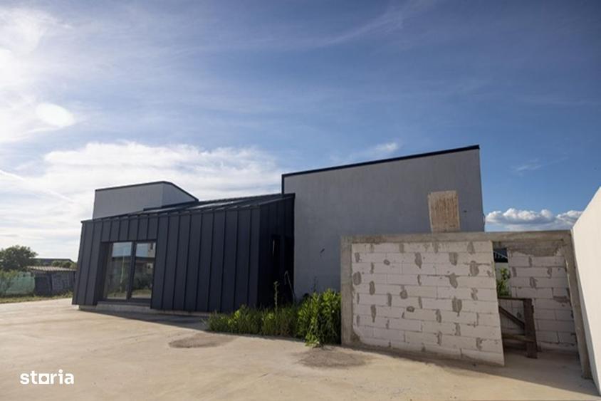 Casă cu 3 camere în Mocira