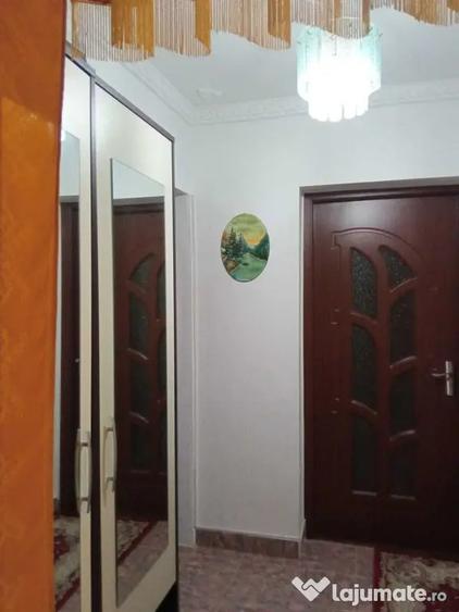 Apartament cu 2 camere decomandat în Micro 18