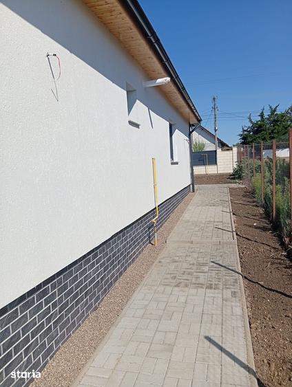 Casă cu 4 camere cu Teren 511 Mp în Șofronea