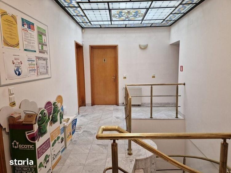Casă cu 10 camere cu Teren 706 Mp în Unirii