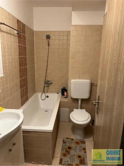 Apartament cu 2 camere semidecomandat în Gara