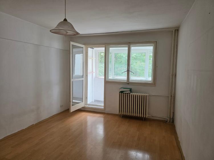 Jean Steriadi, 5 minute metrou 1 Decembrie 1918, bloc reabilitat, - 8