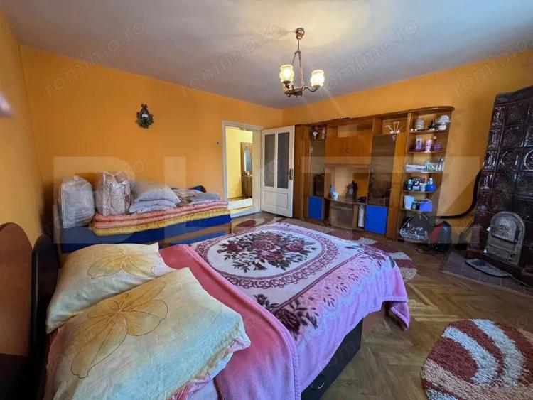 De Vanzare Casa de Vacan?a cu Teren Generos 5.755 m2 , 3 Camere - 5
