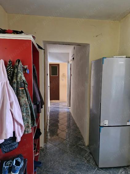 vanzare apartament 3 camere decomandat - 2