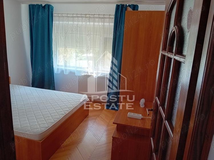 Apartament cu 3 camere, zona Lunei, centrala proprie - 2