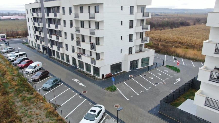 Spațiu comercial – Calea Șurii Mici, ansamblul Valletta Park - 1