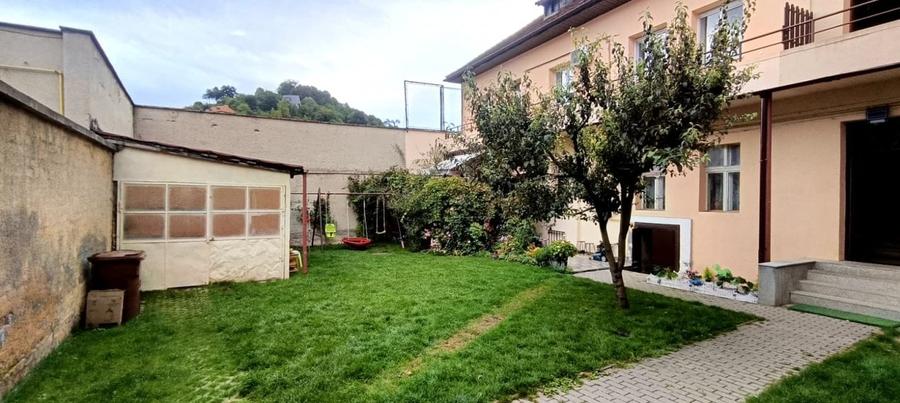 Apartament spatios cu vedere spre Tampa in casa solida - 2