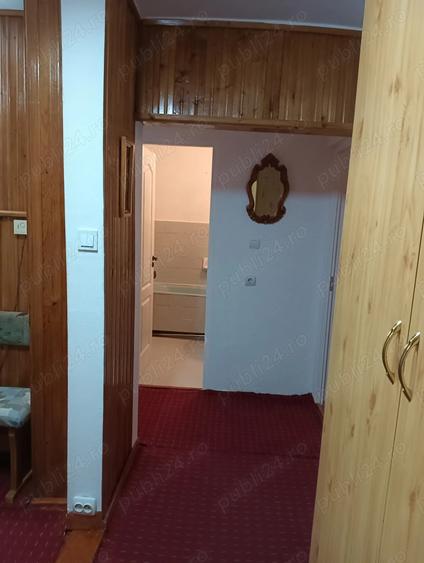 Inchiriez apartament 2 camere in ?tefan cel Mare 250 euro negociabil - 1