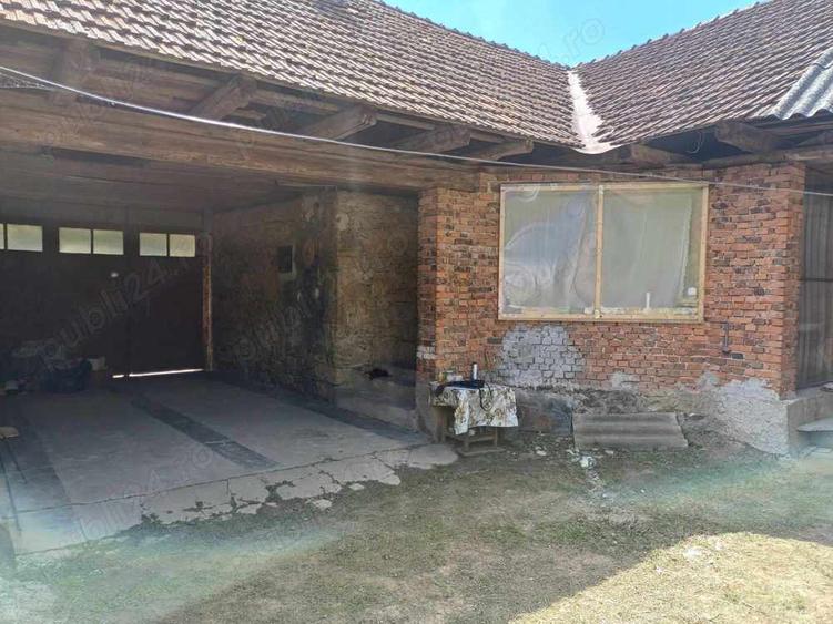 Casa de vacan?a de vinzare in satul Moceris ,Comuna Lapusnicul Mare - 6