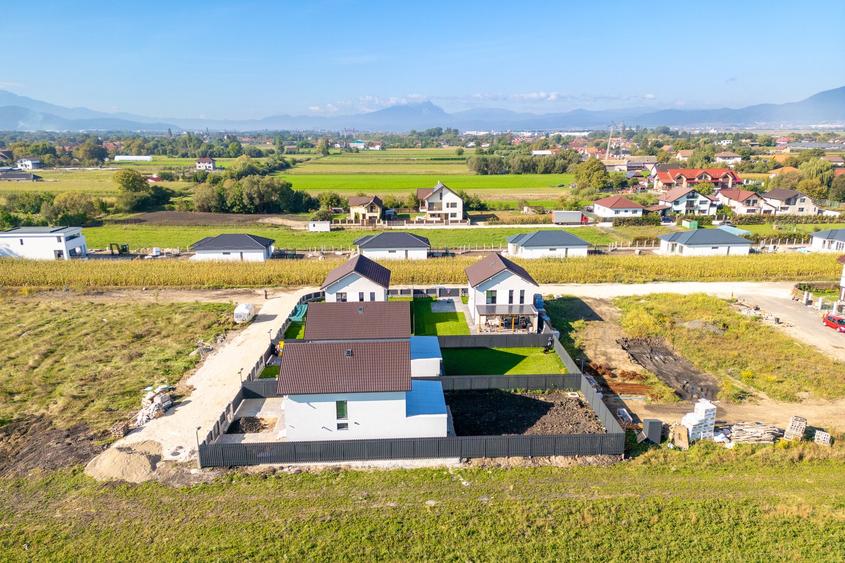 Case Stupini, 5 camere, 2026, priveliște spre Tâmpa, P+E, 470 mp teren - 2