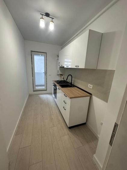 Gars cu gradina, ideal salon sau locuit! - 5