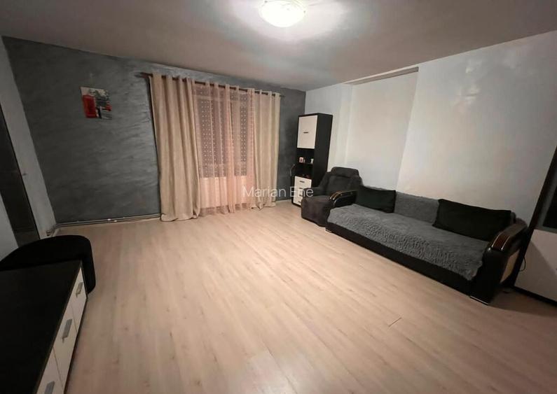 De vanzare Apartament la casa, etaj 1, complet mobila...
