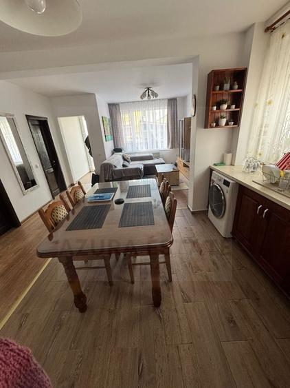 Casa moderna 4 camere 2 bai curte si parcare privata in Arhitectilor - 1