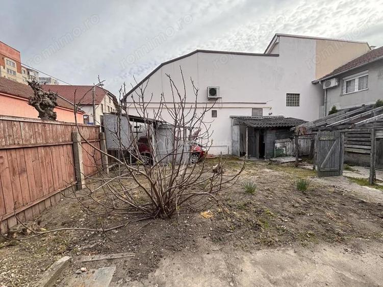 Casa cu dublu front in Cantemir oportunitate excelenta pentru renovare si investitie - 2