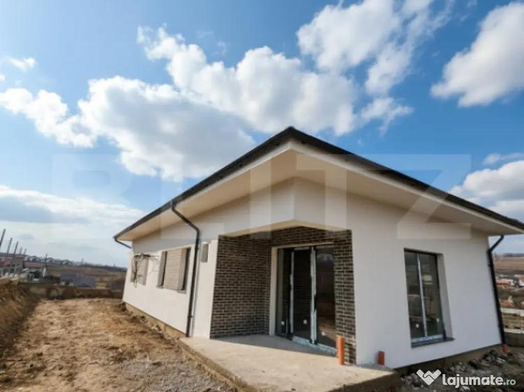 Casa pe un nivel 105 mp cu pod inalt mansardabil de 70mp, te - 1