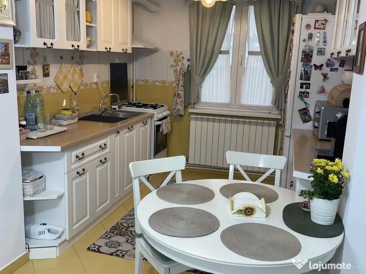 Apartament 3 camere decomandat, et.2, 76,93mp utili, parcare ?i boxa Mara?ei - 12