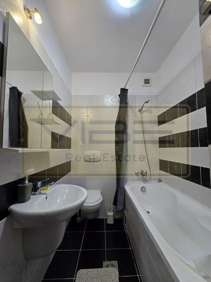 Copou-Parcul Copou/Universitate -Bloc nou - 3 camere  -parcare privata ! - 9