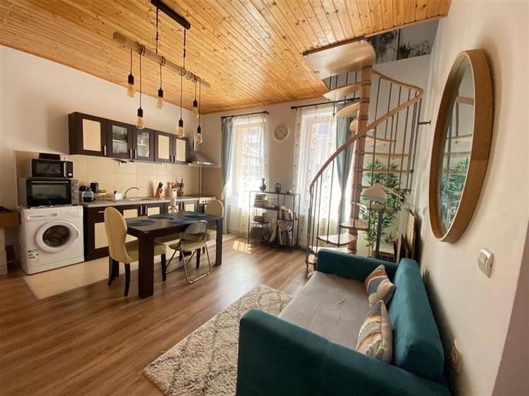 Apartament in casa, pe doua nivele, mobilat, utilat, loc parcare, Central, Braso - 7