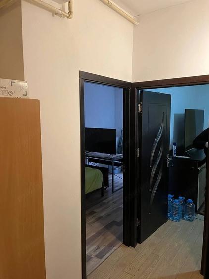 Apartament cu 2 camere decomandat în Roșu