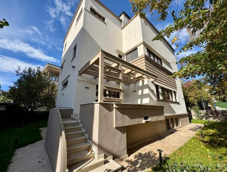 Vila D+P+E+M Primaverii - 1