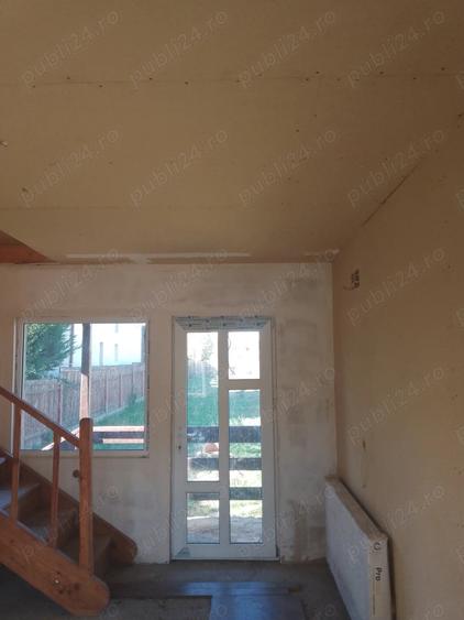 Casu?a de vanzare - 3