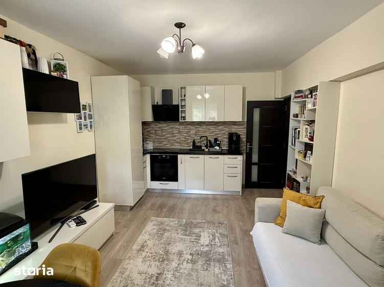 Apartament 2 camere, transformat in 3 - 16