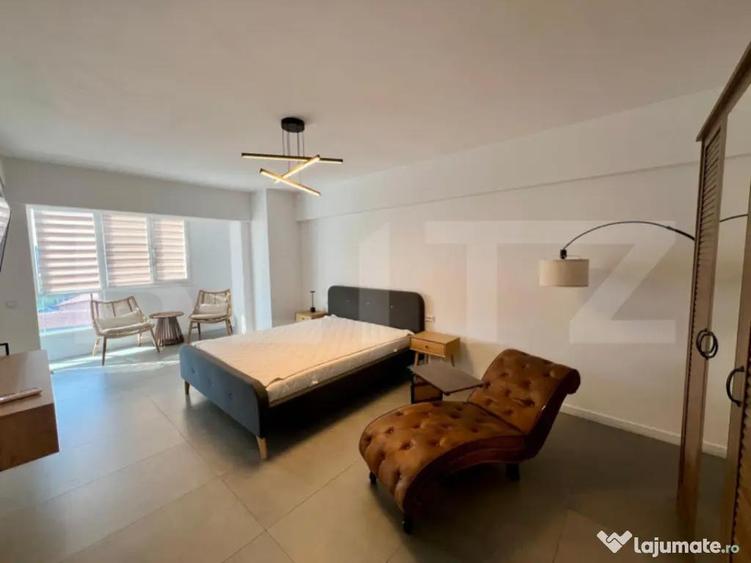 Garsoniera bloc nou, 55 mp, etajul 5, centrala proprie, zona - 9