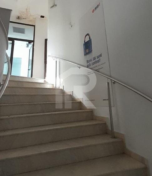 Vand Spatiu pe bd. Unirii stradal, spatiu pretabil club, bar sau clinica - 10