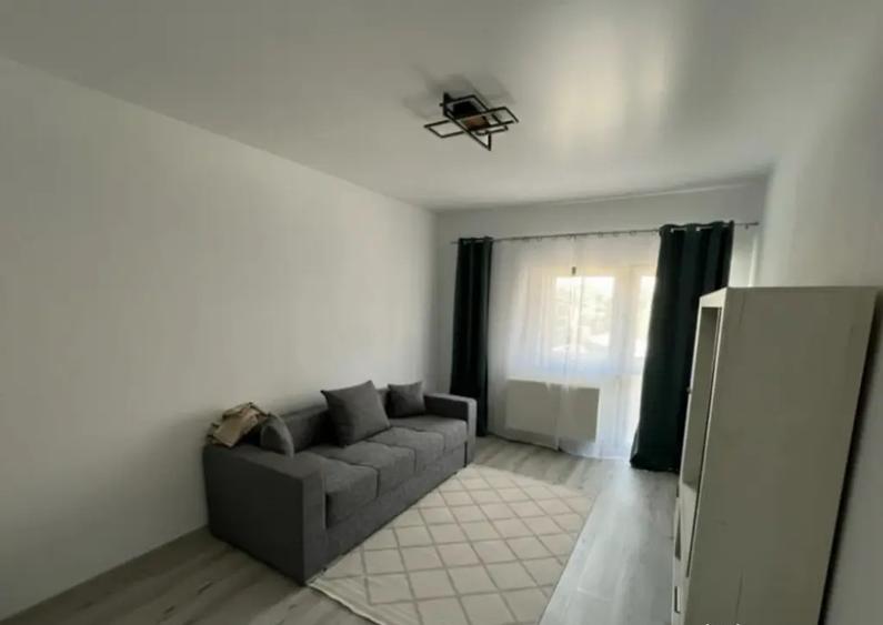 Garsoniera decomandata - zona Sanpetru - 1