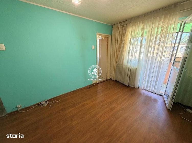 Apartament cu 3 camere în Alexandru cel Bun