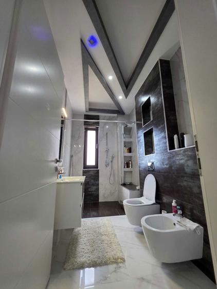 Se vinde apartament direct dela propietar pe strada dacilor nr 4 etaj 2 cu lift picina parcare sub teran si parcare exsterior - 5