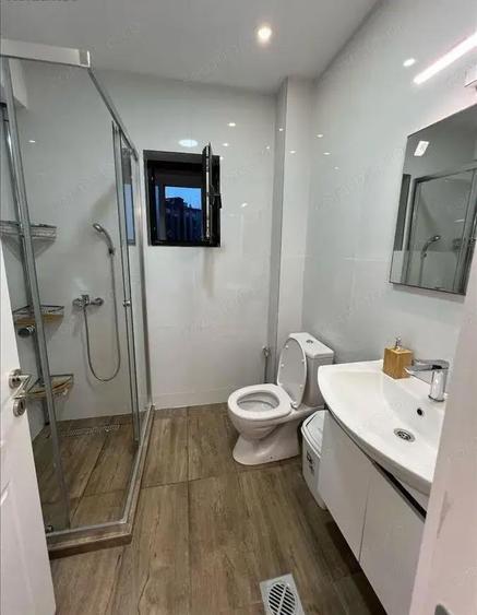 Inchiriez garsoniera in zona Eroii Revolutiei - 4