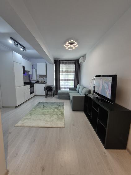 Apartament cu 2 camere semidecomandat în Central