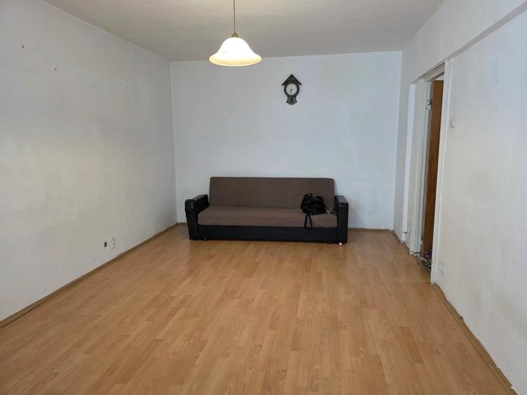 Jean Steriadi, 5 minute metrou 1 Decembrie 1918, bloc reabilitat, - 10