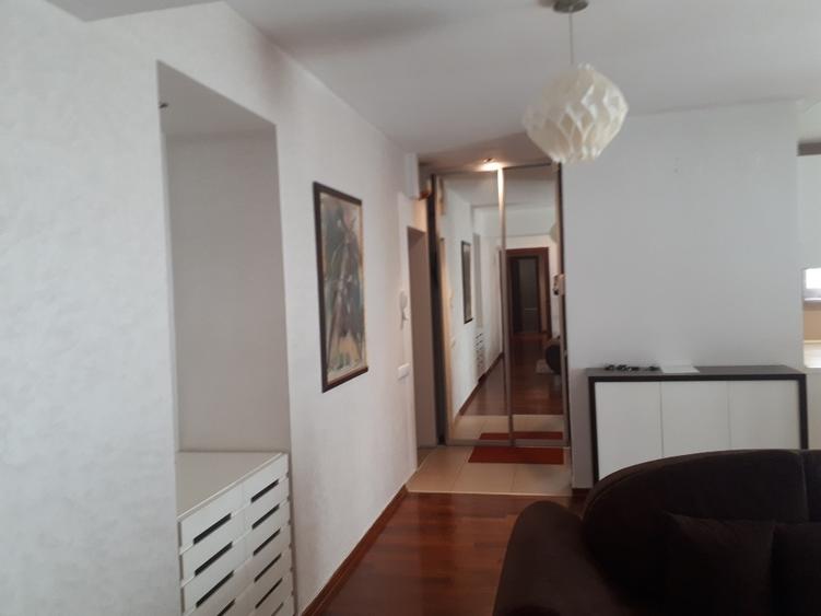 Apartament 3 camere in B-ul.Al.I.Cuza bloc nou - 4