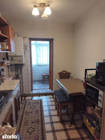 Vand sau schimb apartament 2 camere cu 3 camere si diferenta - 6