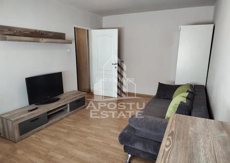 Apartament cu o camera, zona Lipovei