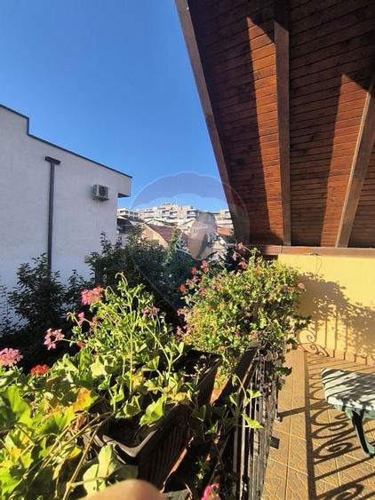 Casă de vanzare - 32