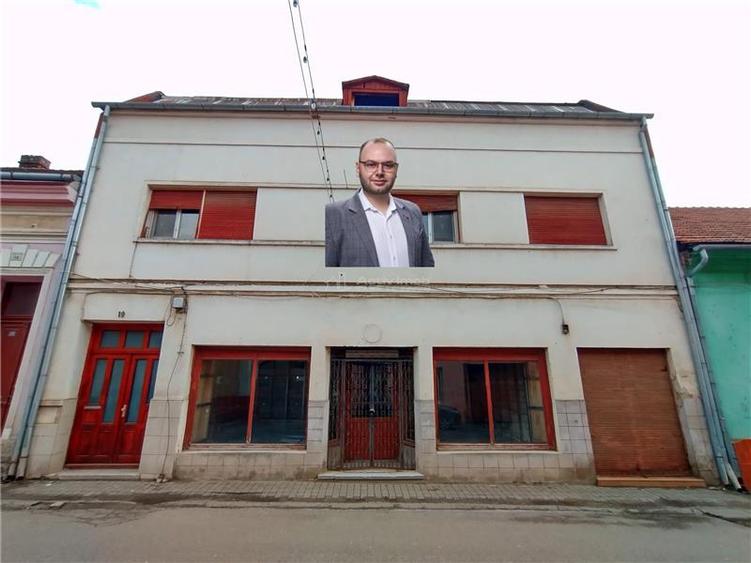 Oravita, Spatiu Com. (Apartament) 89MP, Zona Centrala, Pret Negociabil - 1