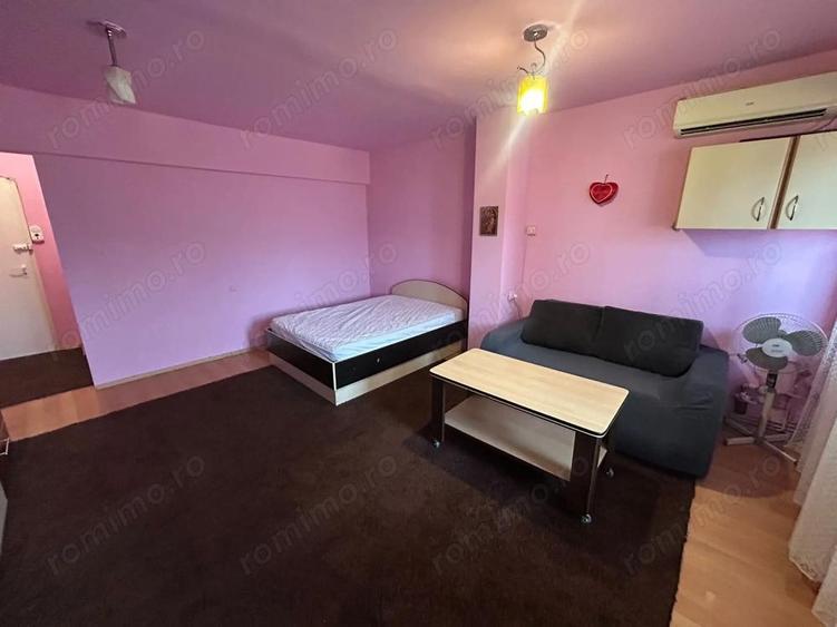 Garsoniera, etaj 10 - Zona Cetate - 2