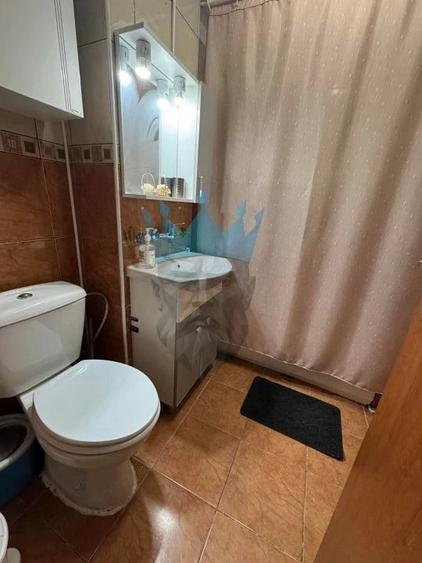 Apartament cu 3 camere decomandat în Cantacuzino