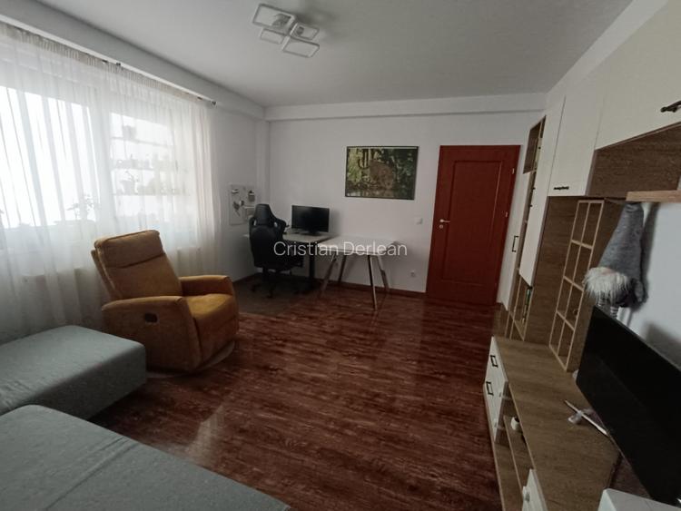 Bloc Nou/Girocului - Apartament decomandat cu 2 camere