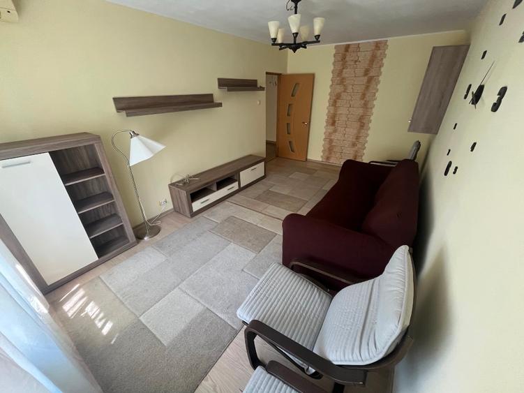 Inchiriez apartament 3 camere zona Titan Auchan - 6