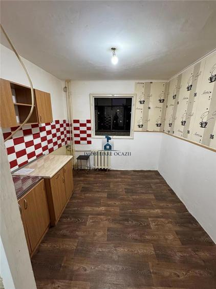 Apartament 3 camere Semidecomandat Sos.Oltenitei - Garnitei - 4