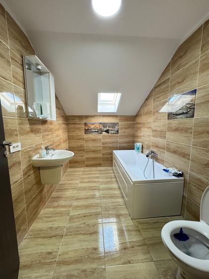 VANZARE APARTAMENT 2 CAMERE 51 MP-MANSARDA-TINERETULUI 85-PARCARE LA LIBER - 2