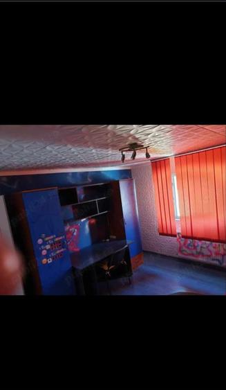 Casa de vanzare - an constructie 2007 - Strada Brandusei - 8